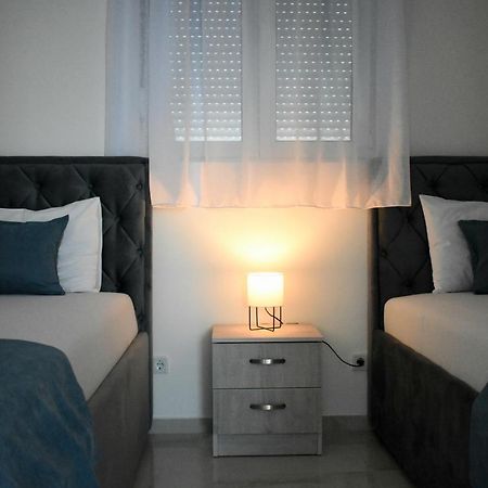 Buskovic Apartment Dobra Voda Luaran gambar