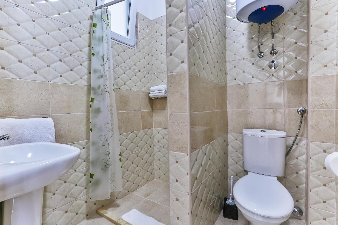 Buskovic Apartment Dobra Voda Luaran gambar