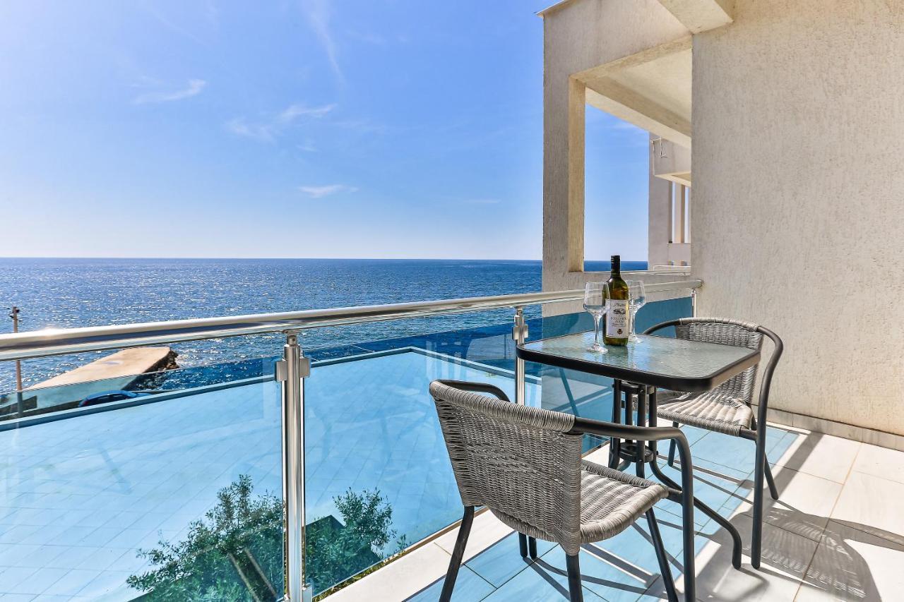 Buskovic Apartment Dobra Voda Luaran gambar